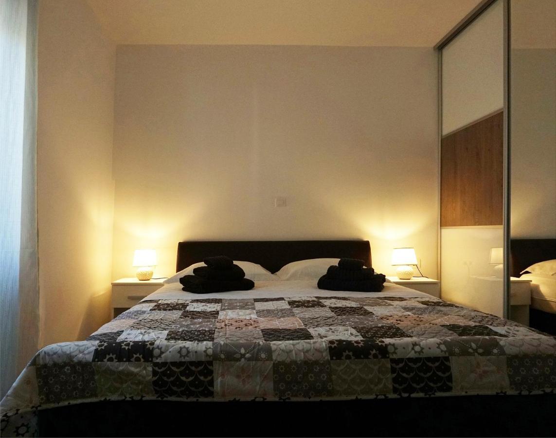 Deluxe Apartment Joia With Balcony On The Beach Bacvice, Free Parking, Old Town, Near Ferry Port Split Exterior photo